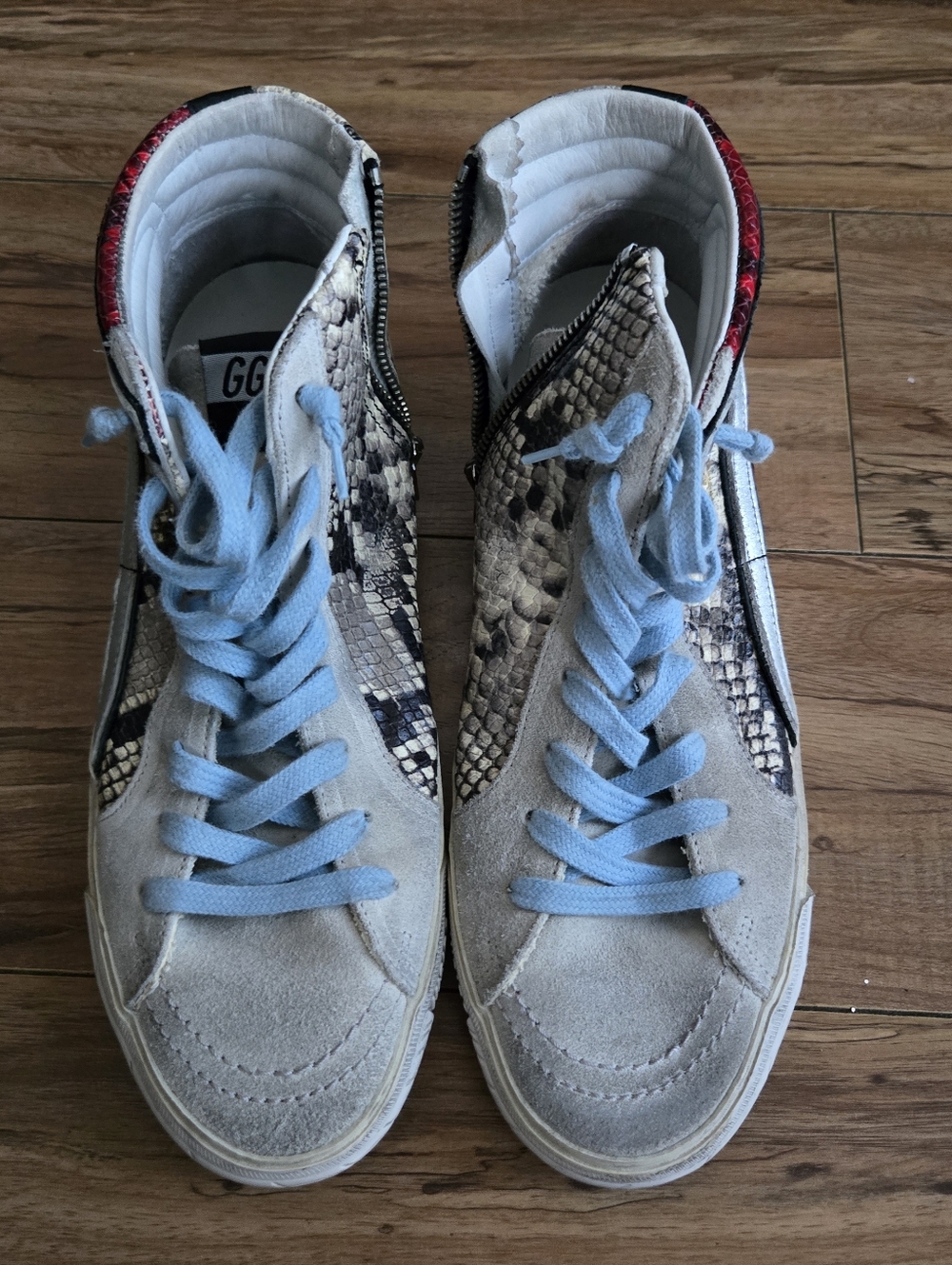 Golden Goose  High-Top Sneakers in Beige with Light Blue Laces 40 or 9.5